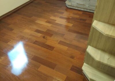 raspagem de piso de madeira